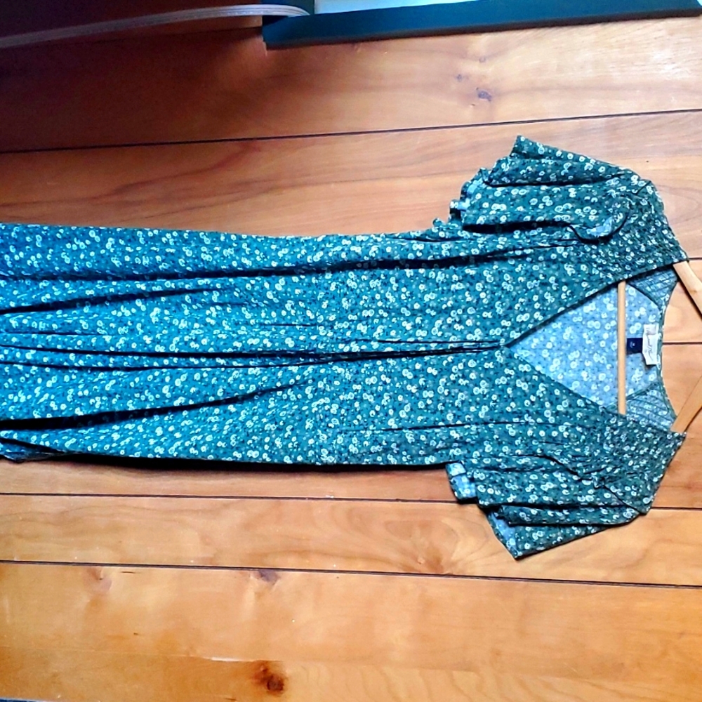 Cute semi modest sun dress.